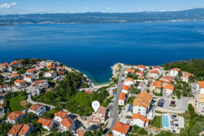 Beachfront Apartment Betty - Happy Rentals